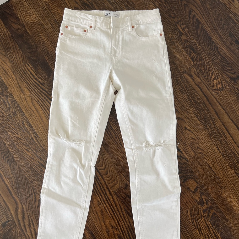 ZARA White Skinny Jeans